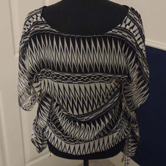 Blouse - Picture 2 of 2